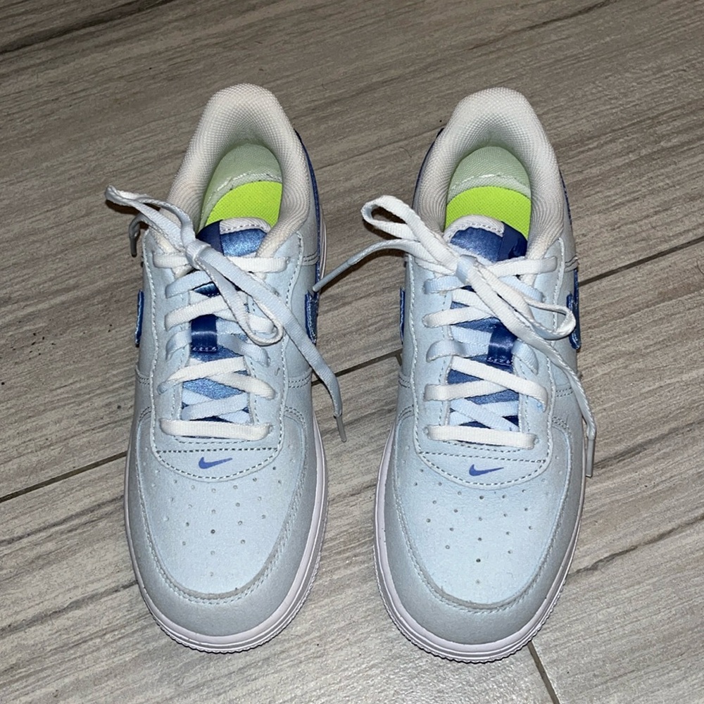 Kids Nike shoes